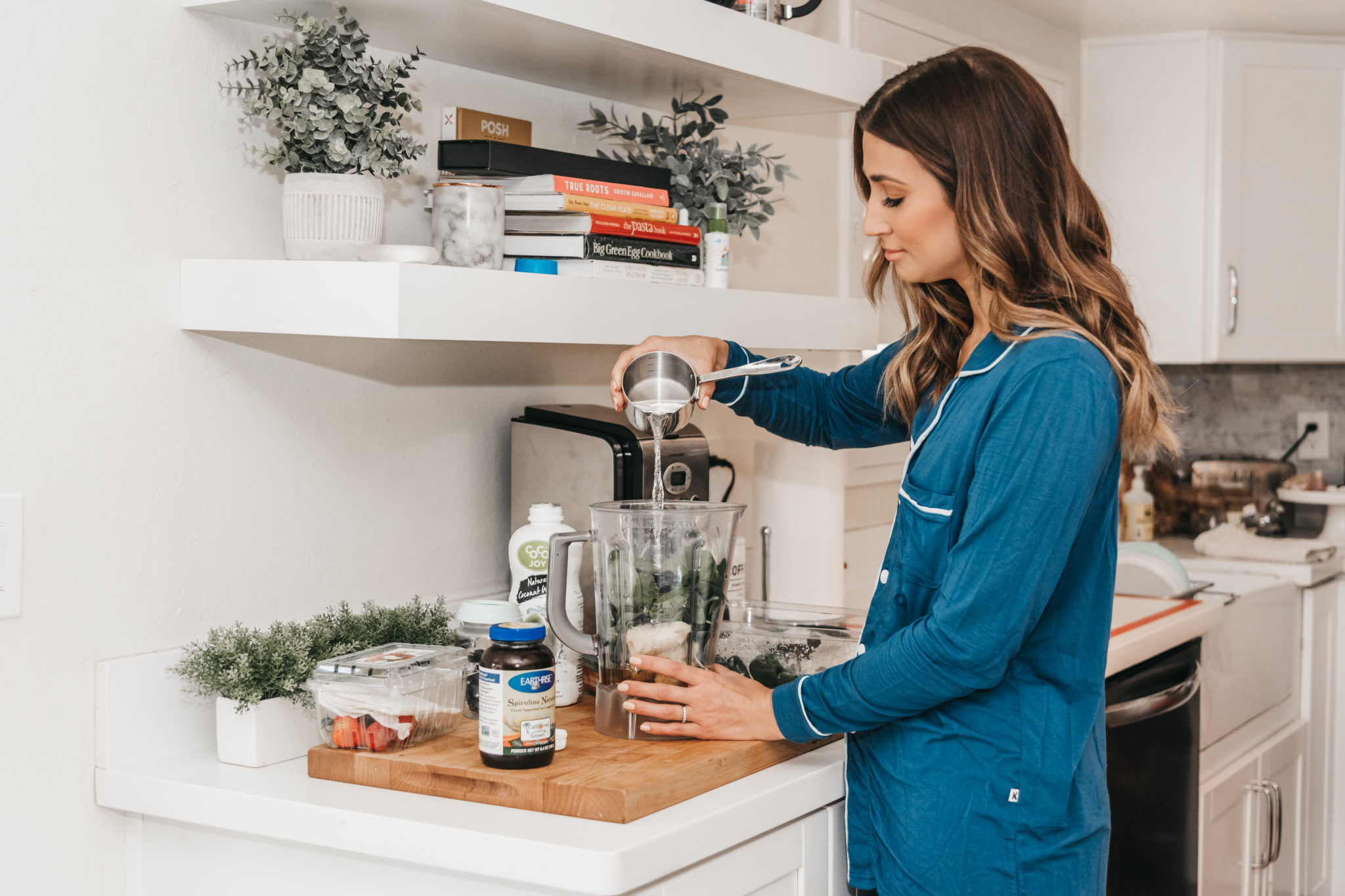 Spirulina Smoothie by Melissa Wood Health Showit Blog